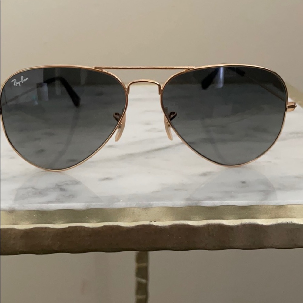 Unisex’s ray ban